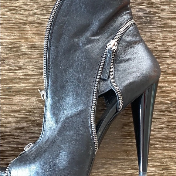 Alexander McQueen High Heel Booties - Picture 4 of 8